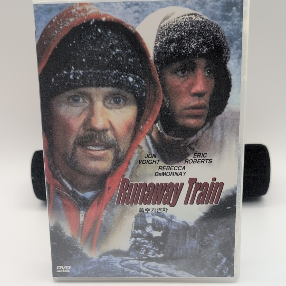 💵2/$10Bundle and Save💵 Runaway Train DVD Jon Voigt Eric Roberts